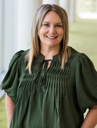 Janet Sundquist - Advisor for undergraduate business students with last names starting with U through Z