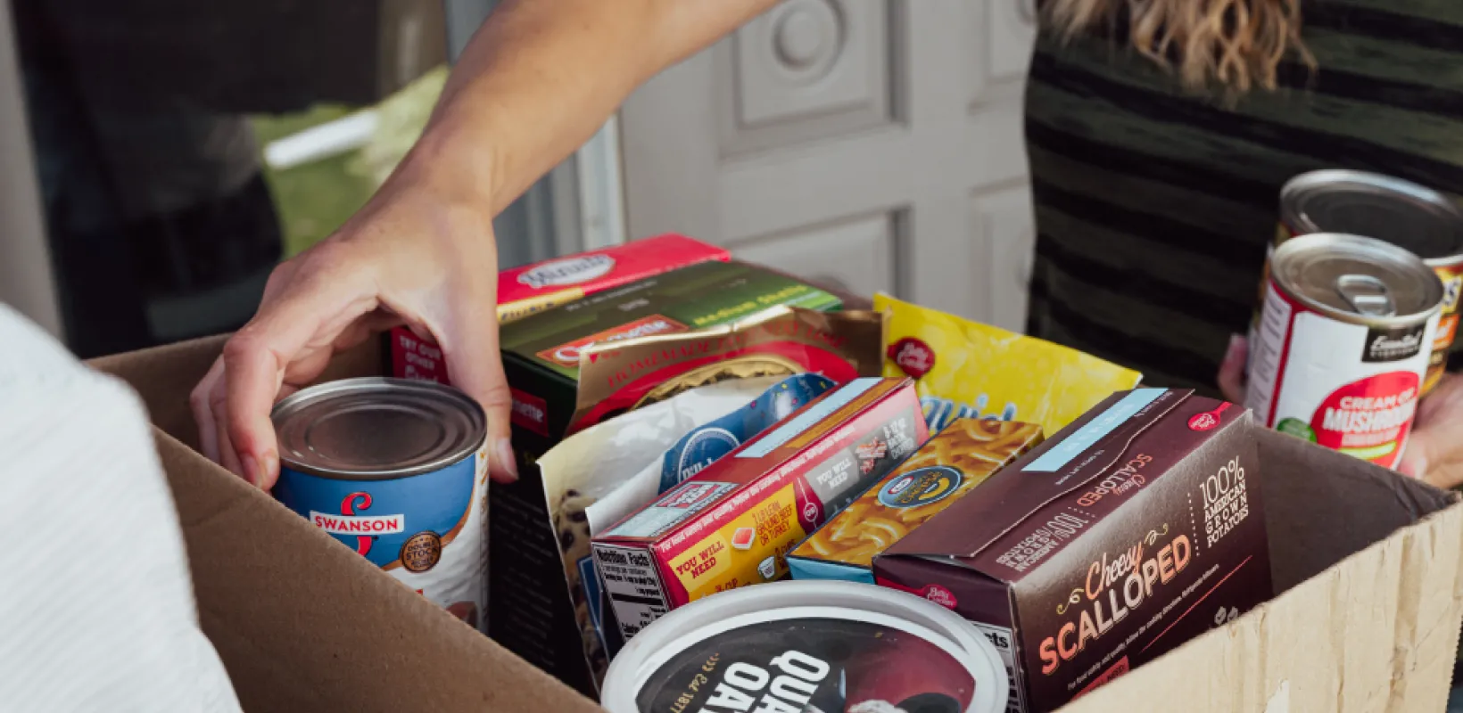 NDSU student collecting food donations