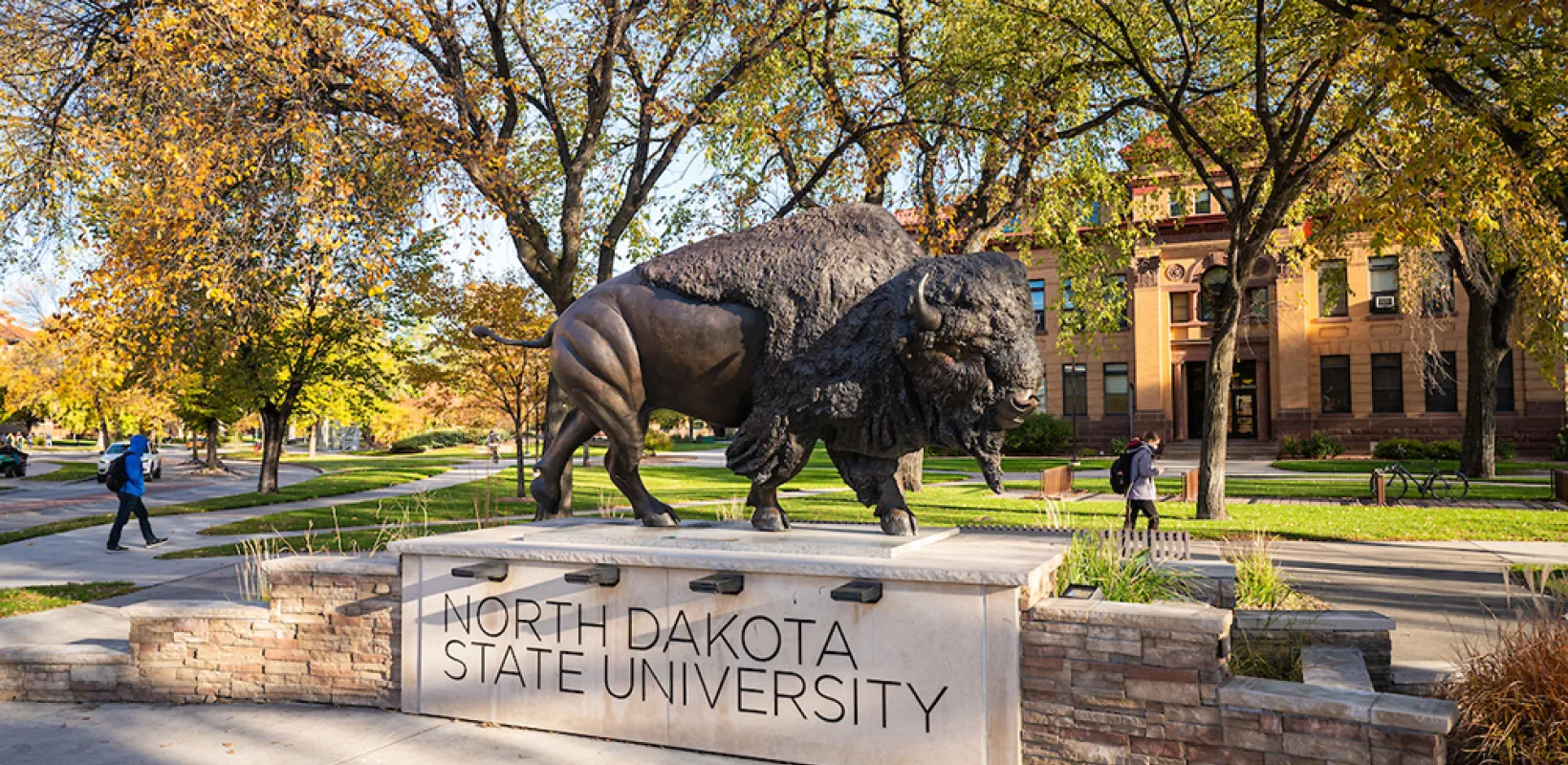 NDSU bison statue
