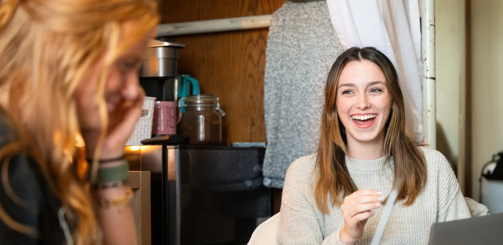 Two students on working in a learning community