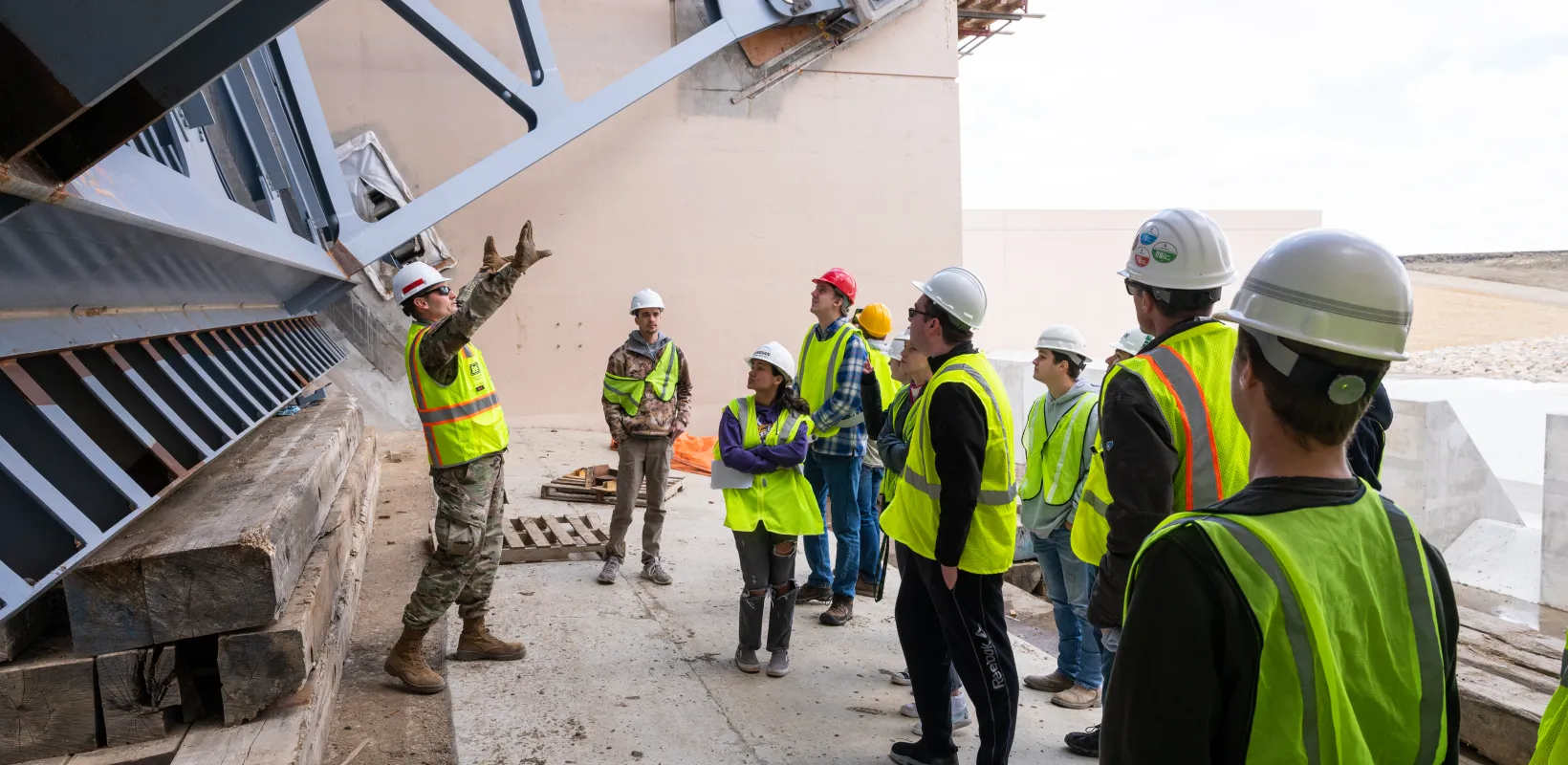 civil engineering students visit FM Diversion project
