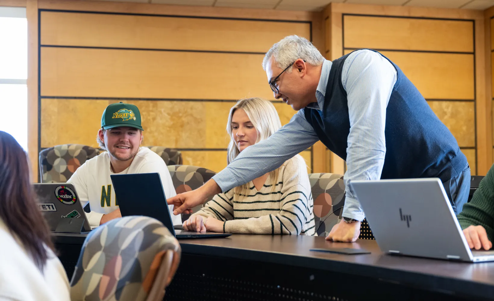 faculty teaching students