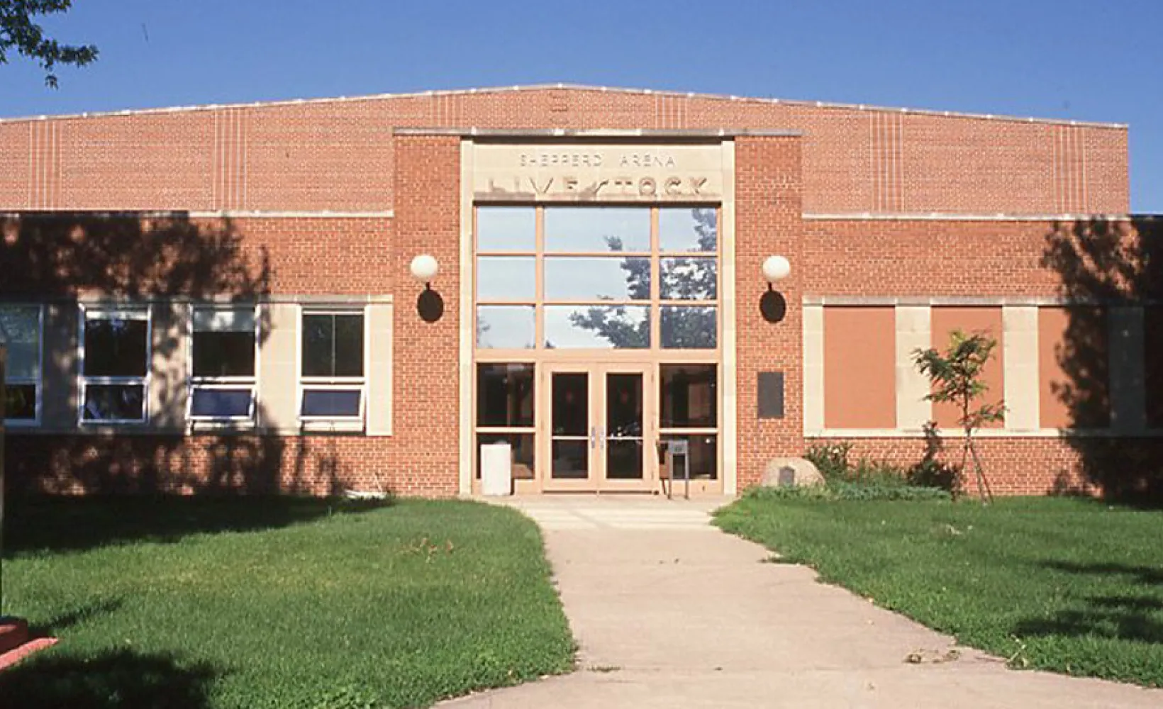 Front Image of NDSU Shepperd arena