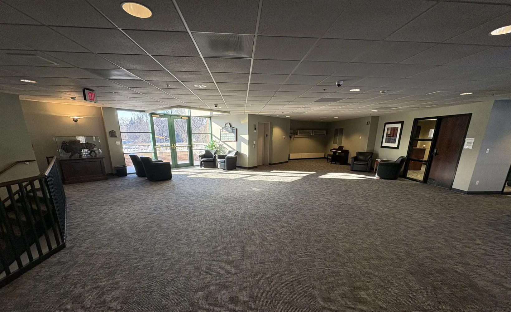 Alumni Center Hendrickson Lounge