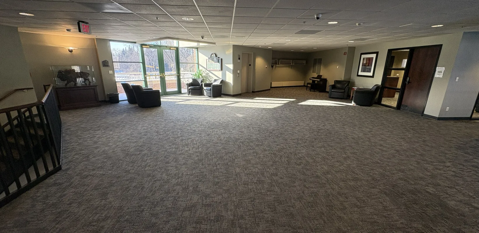 Alumni Center Hendrickson Lounge