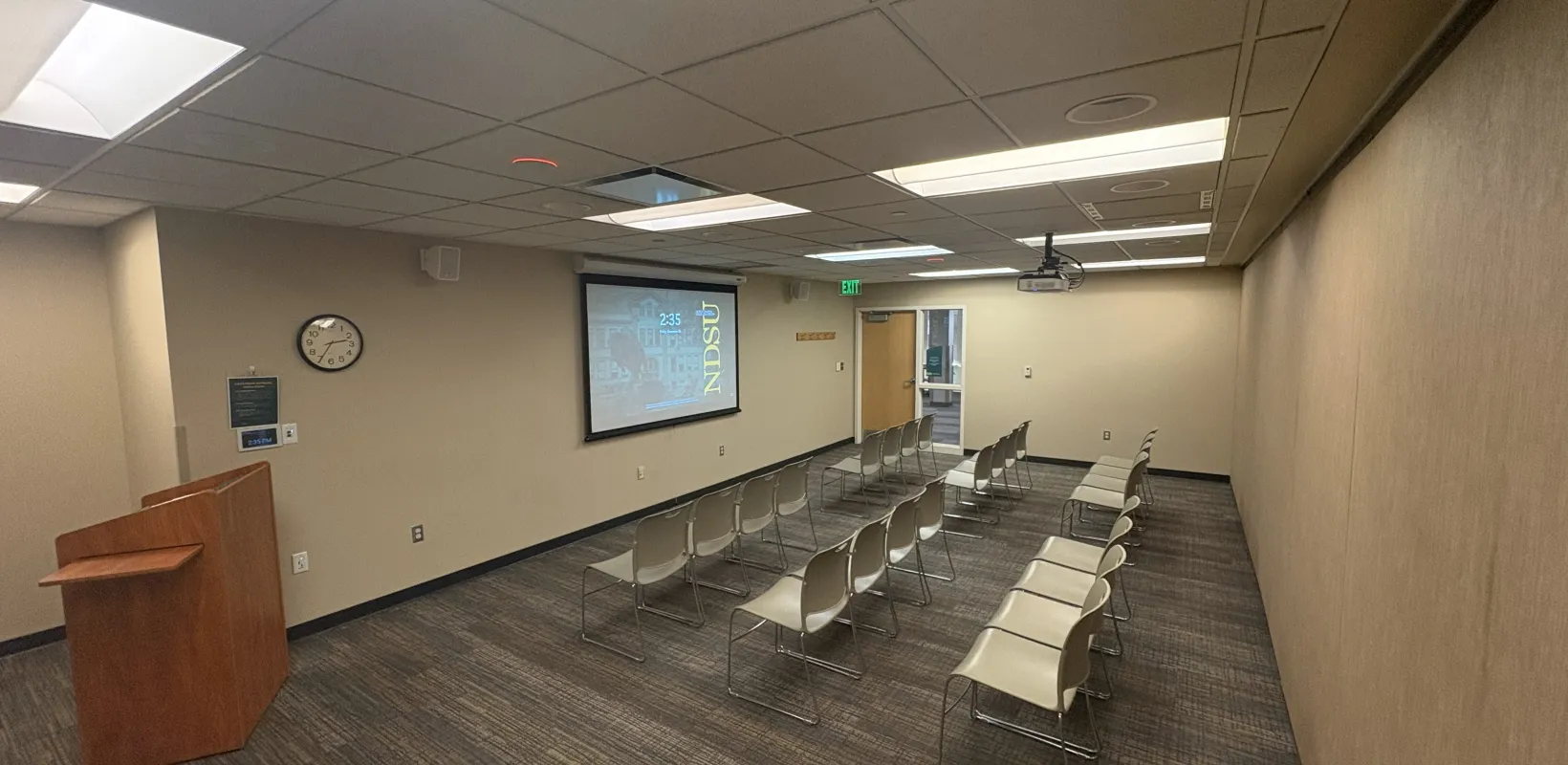 Lark room with row seating arrangement