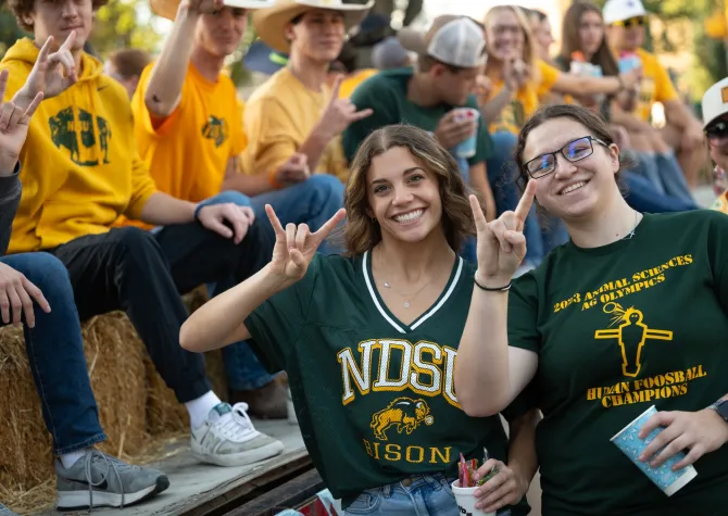 Students in Homecoming Parade