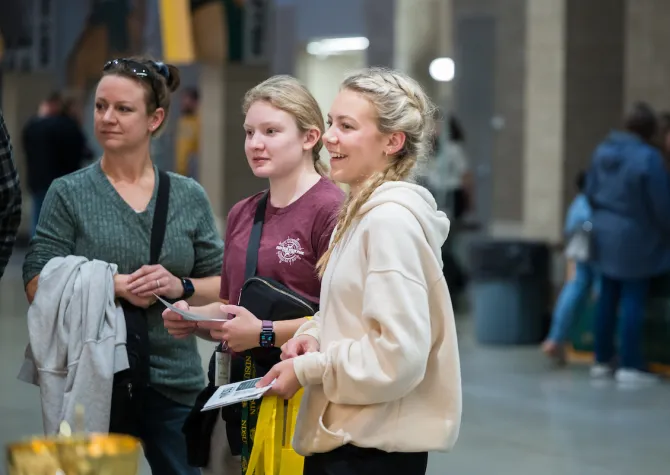 prospective students visitng campus during visit days