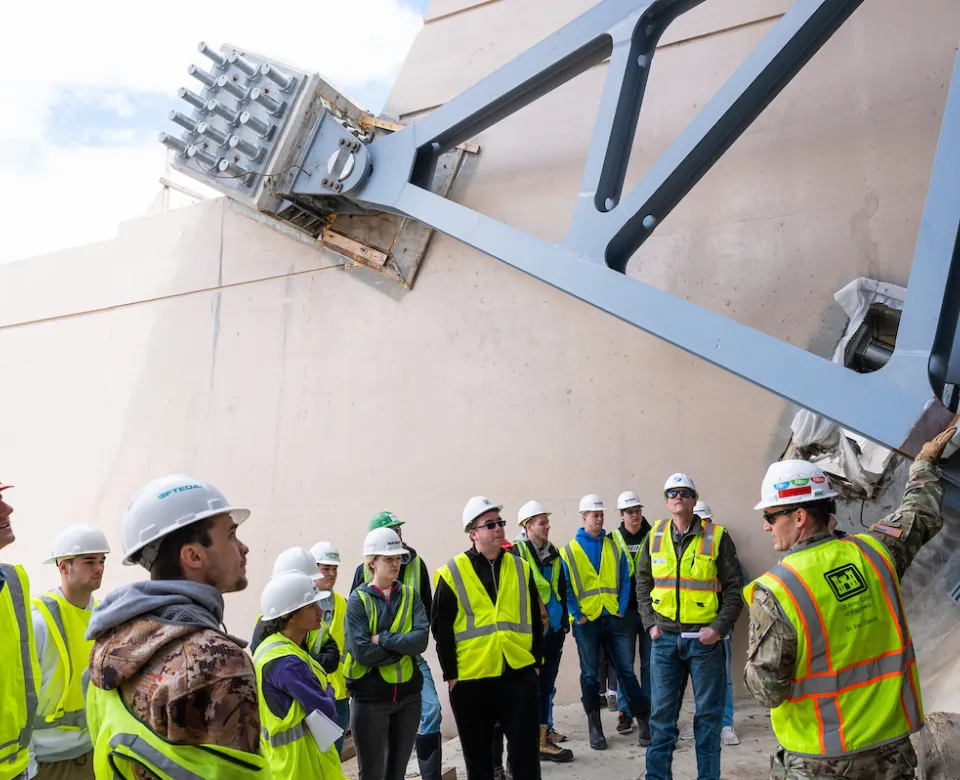 Field trip for Civil Engineering students to the N.D. diversion