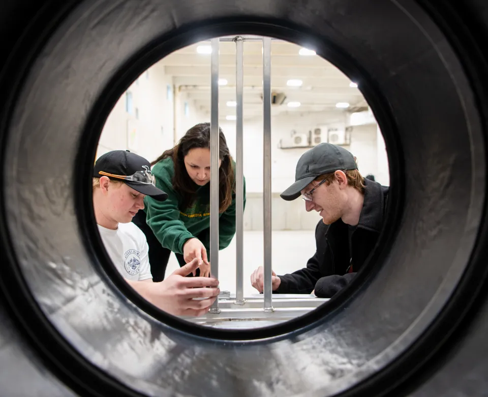 students work on senior design project sponsored by NASA