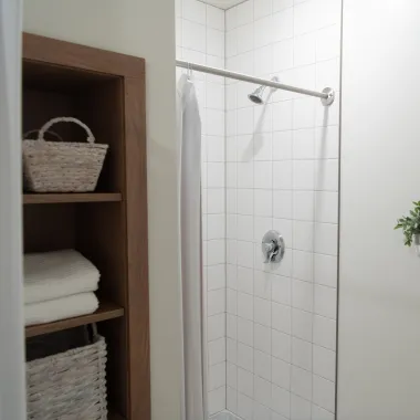 Cater showroom Shower room