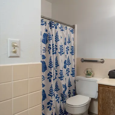 Niskanen Bathroom 