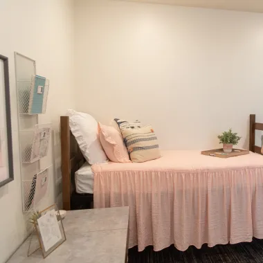 Cater showroom Bed view