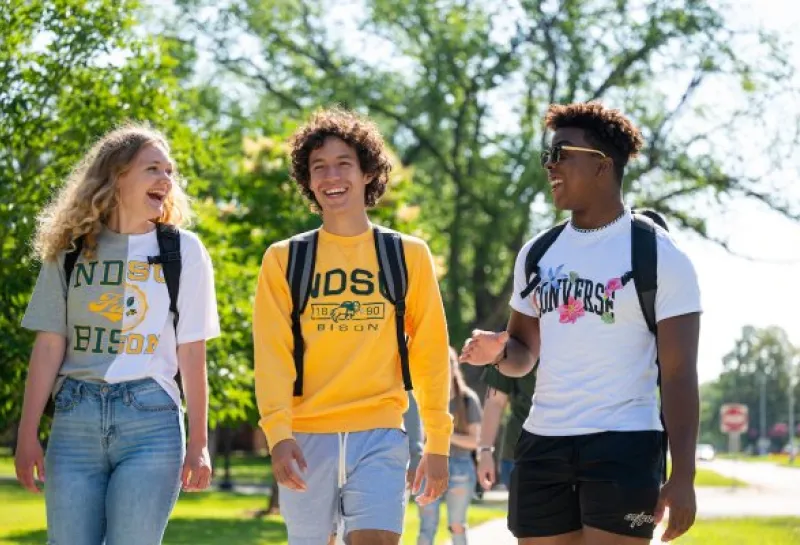 Students on NDSU campus