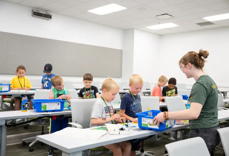 STEM Kids students work together