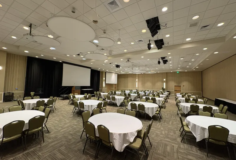 Memorial Union Ballroom A round tables