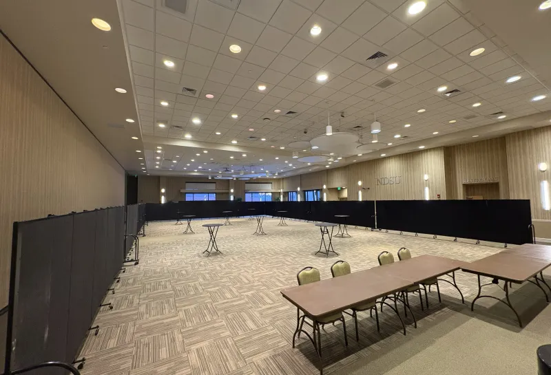 Memorial Union Ballroom B Flexscreen Displays