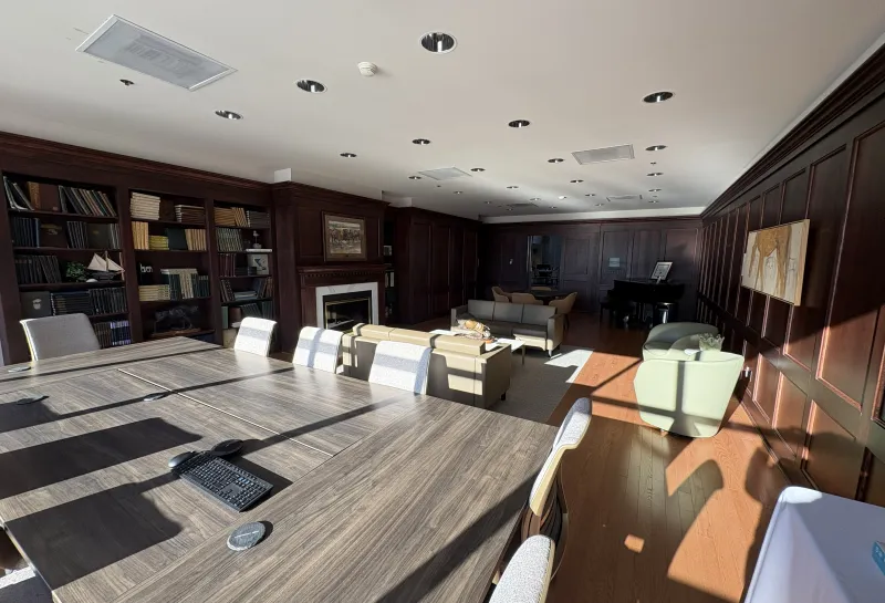 Alumni Center Crary Lounge