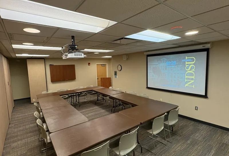 Lark room with open square table arrangement