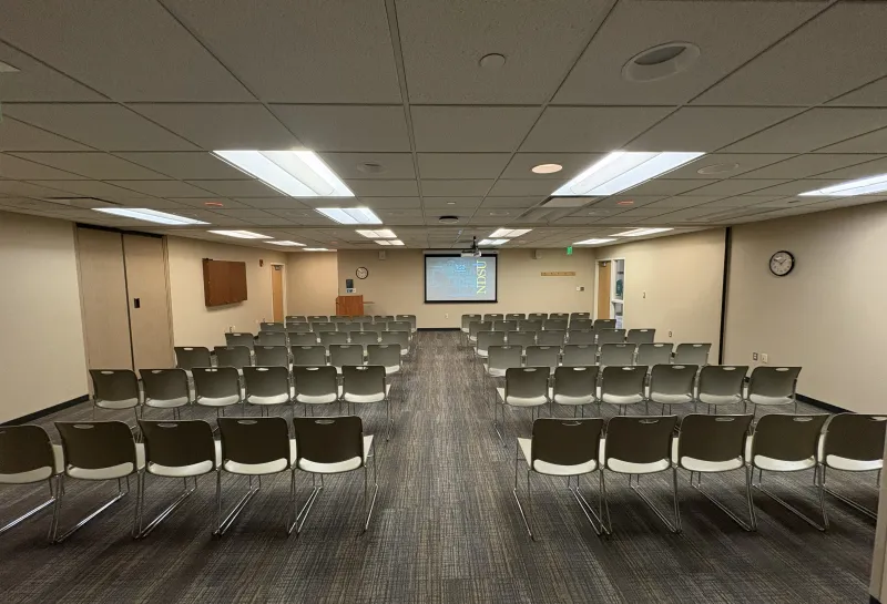 Meadow Lark row seating arrangement