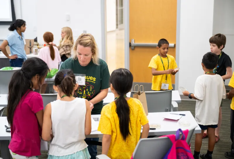 STEM Kids students work together