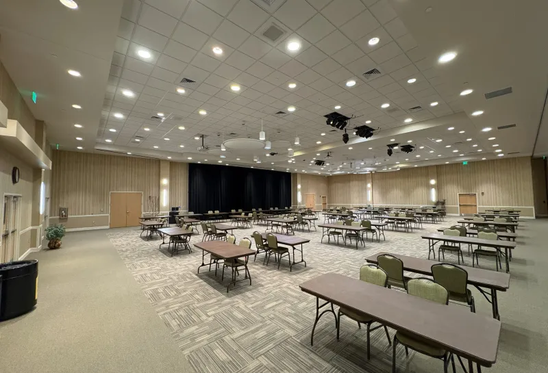 Oceti Sakowin Ballroom Resource Fair arrangement