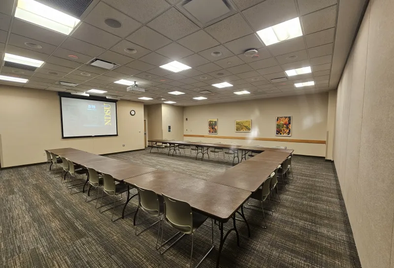 Prairie meeting room in U-Shaped arrangement