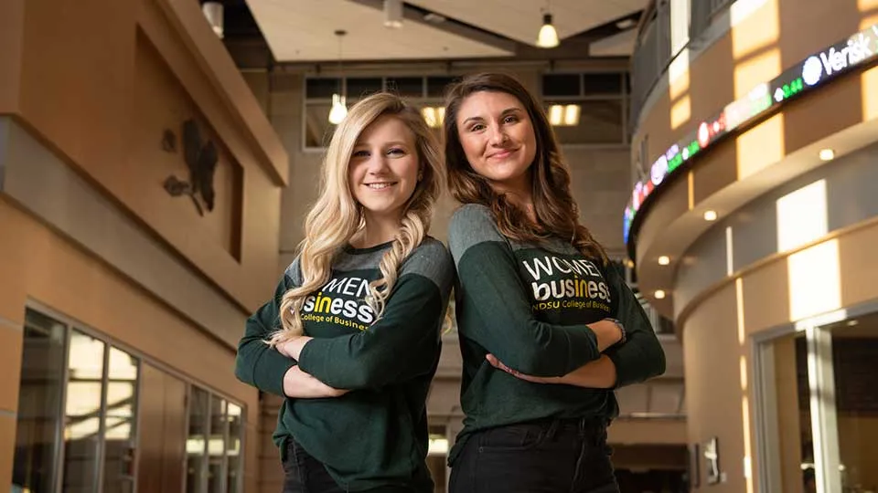 Hannah Lange and Sammi Wojcik