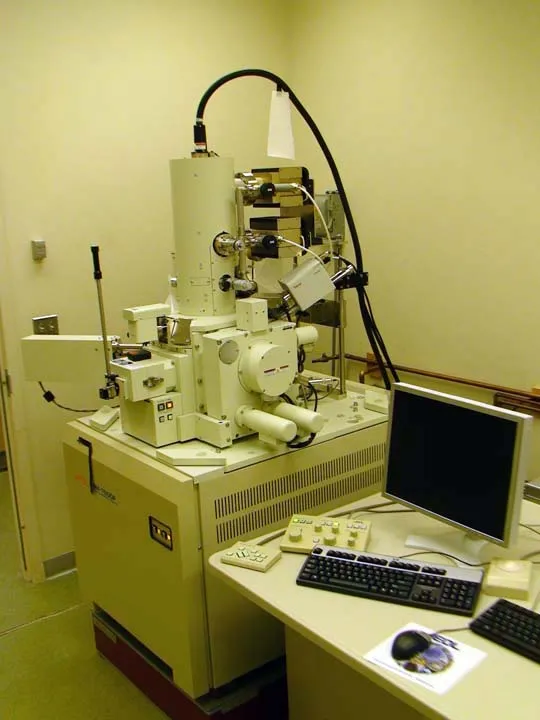 JEOL JSM-7600F field-emission SEM