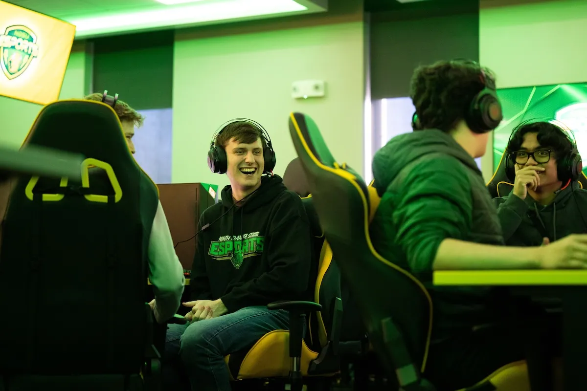 Students playing games in the E-Sports Lab