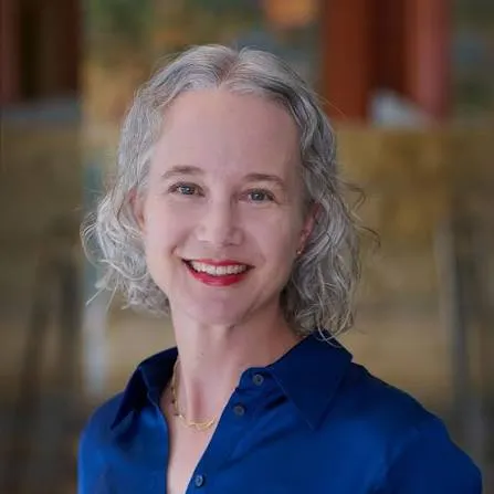 Headshot of Abigail Wozniak