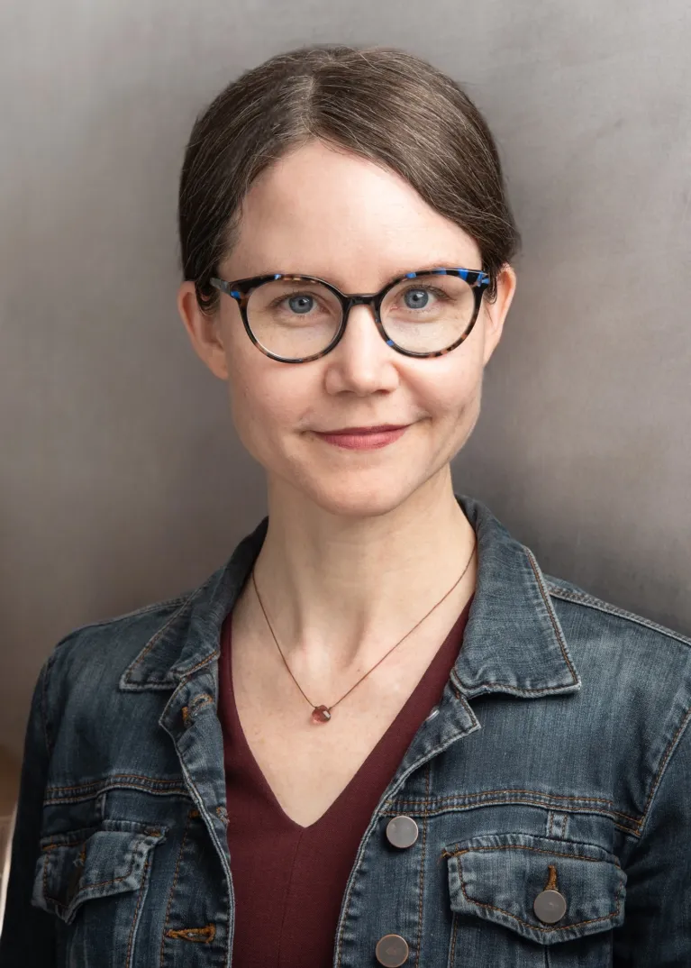 Carrie Anne Platt headshot